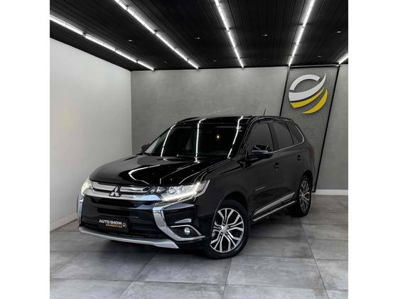 MITSUBISHI OUTLANDER 3.0 GT 4X4 V6 24V GASOLINA 4P AUTOMÁTICO